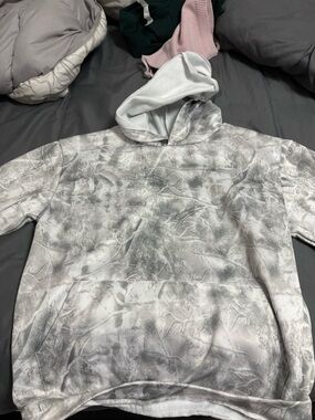 SHEIN Gray Marble-Print Women's Hoodie